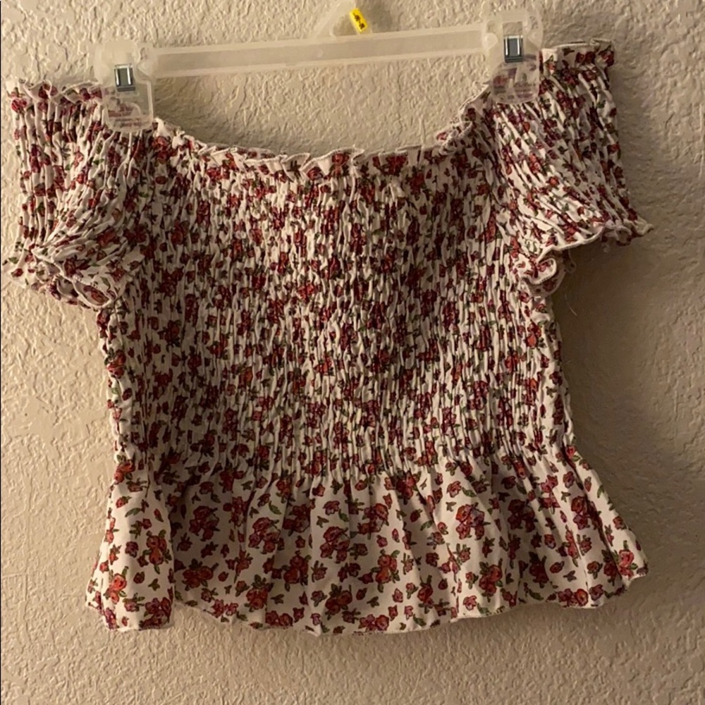 floral off the shoulder crop top